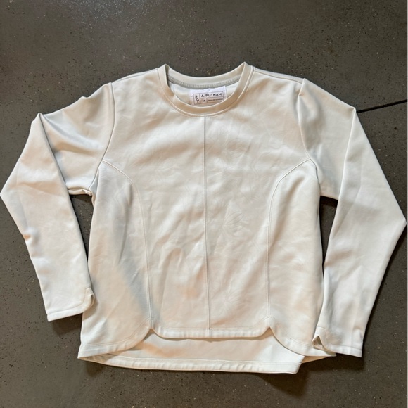 A. Putnam Tops - A. Putnam Minimalist White Tulip Hem Sweatshirt